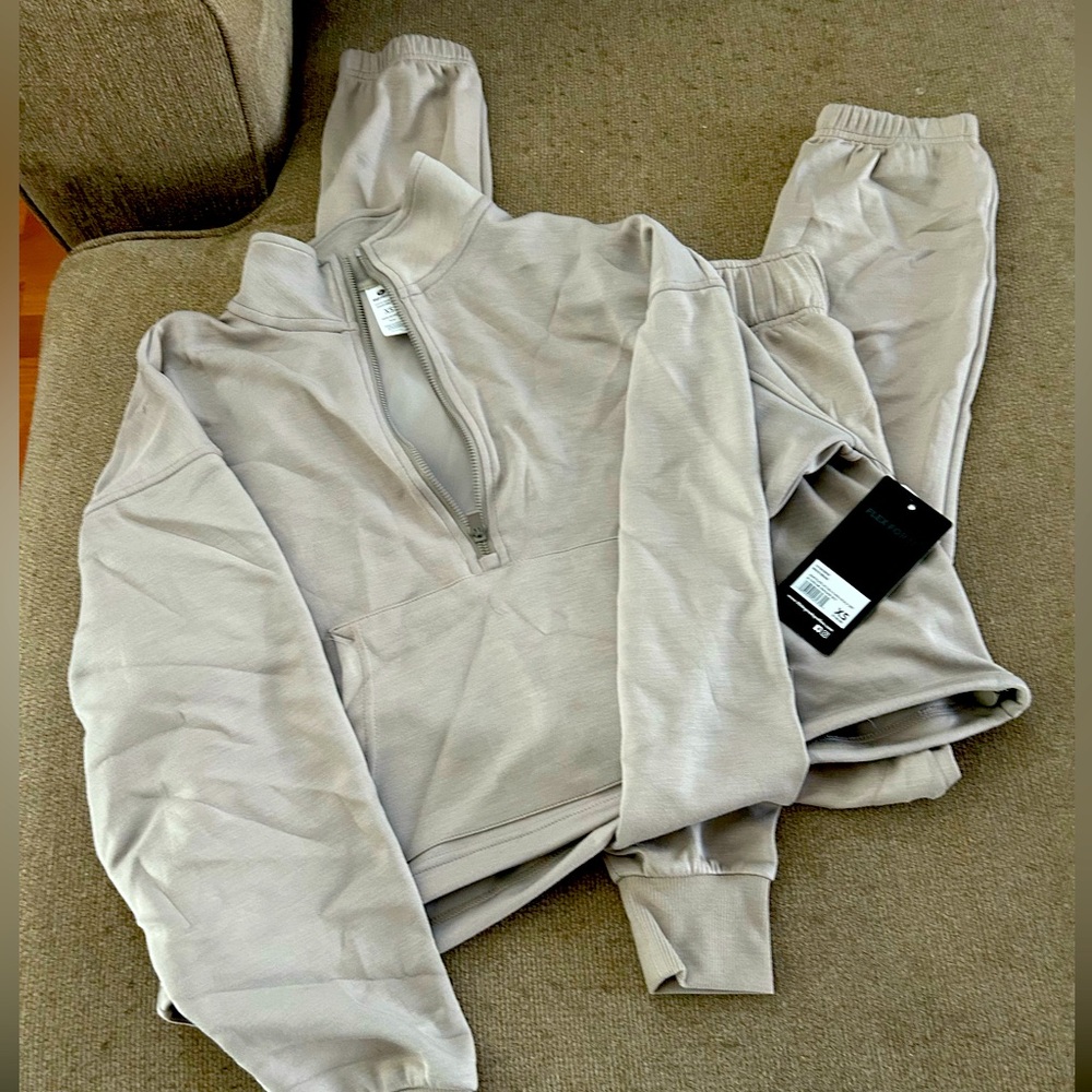 2 piece matching set